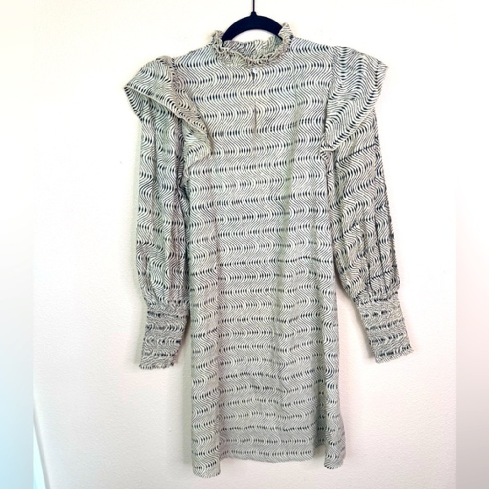 SoLe by Mare ruffle sleeve dress size M